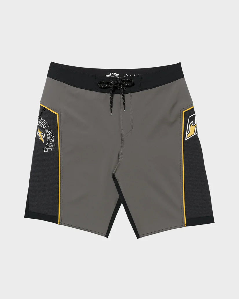 BILLABONG STRADDIE PRO BOARDSHORTS