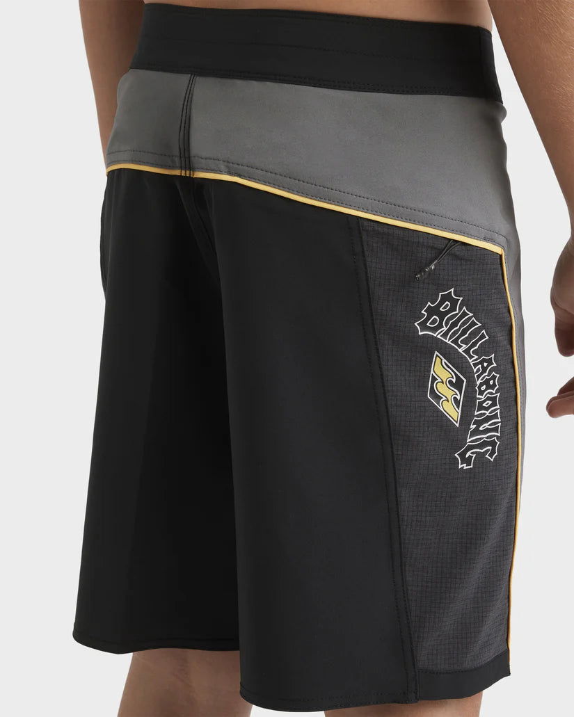 BILLABONG STRADDIE PRO BOARDIES TEENS