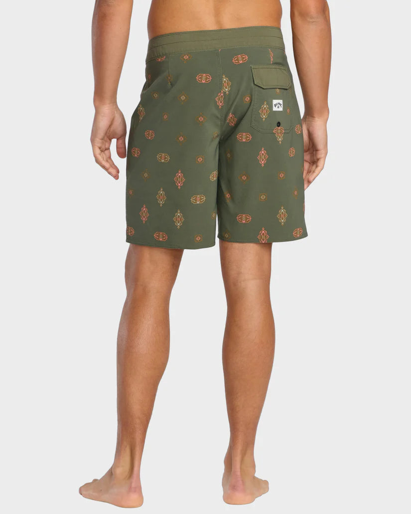 BILLABONG SUNDAYS PRO BOARDSHORTS