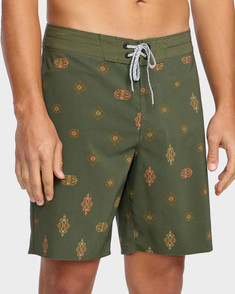 BILLABONG SUNDAYS PRO BOARDSHORTS