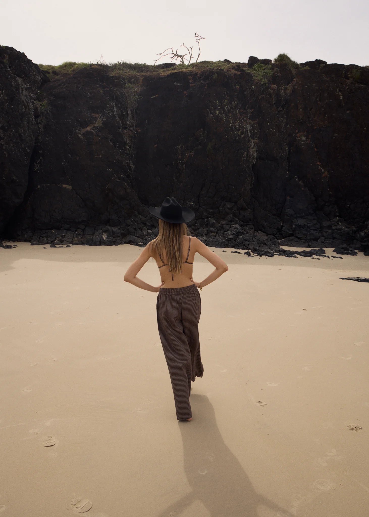 AFENDS CYRUS WIDE LEG PANT – RECYCLED LIGHTWEIGHT DRAWSTRING PANTS