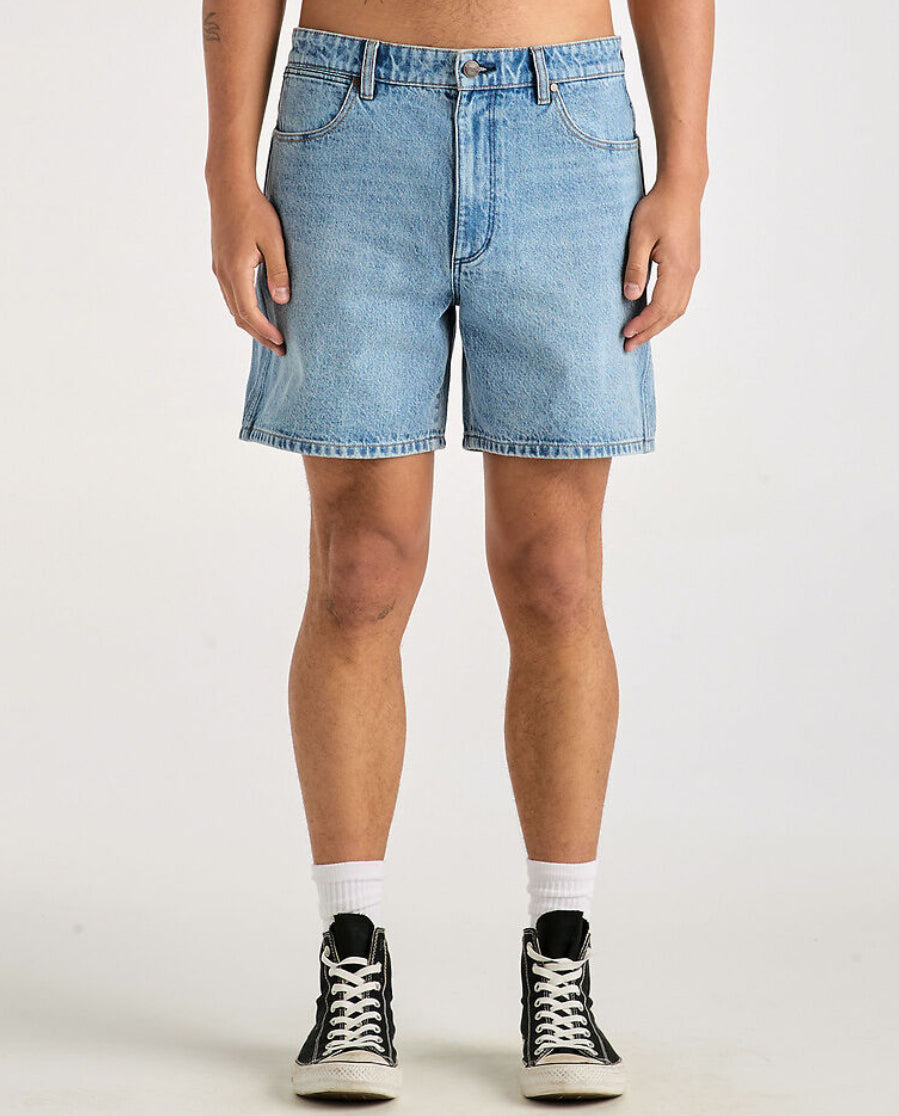 WRANGLER SLACKER SHORT - SALT WATER BLUE