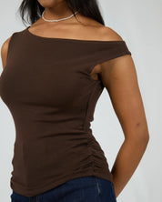 AAE KYLIE OFF SHOULDER TOP BROWN