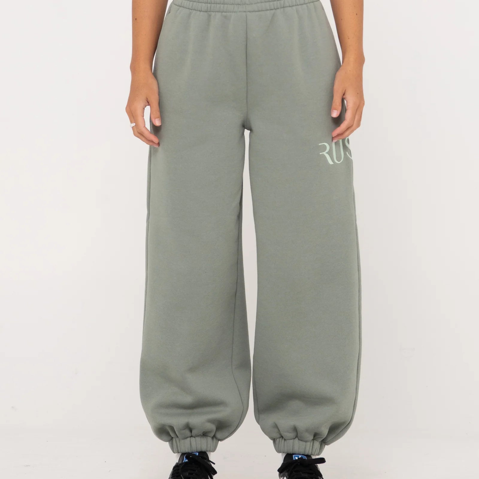 WOMENS TRACKIES