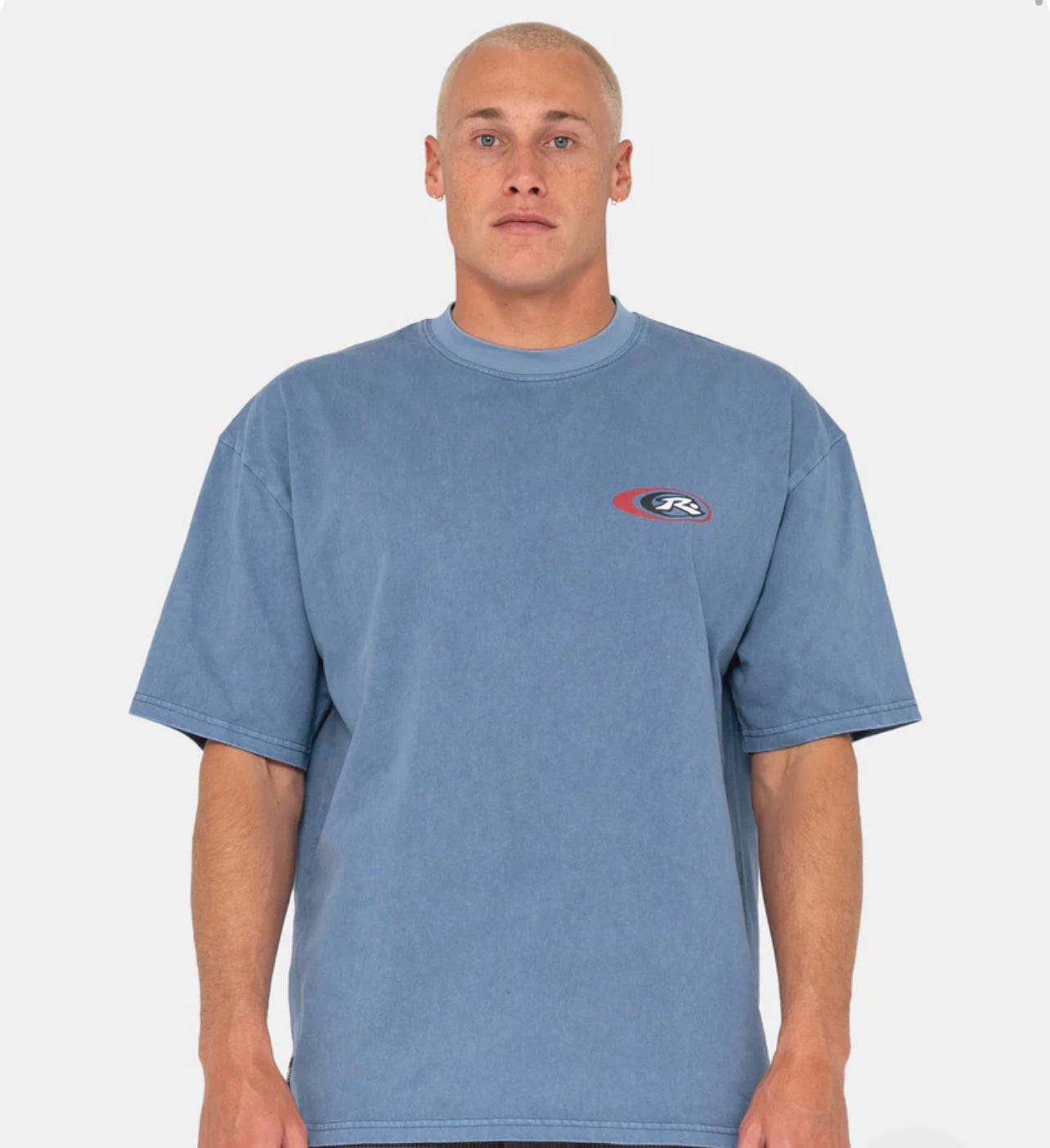 RUSTY SLEDS N THREADS GRAPHIC TEE - RED TEAL