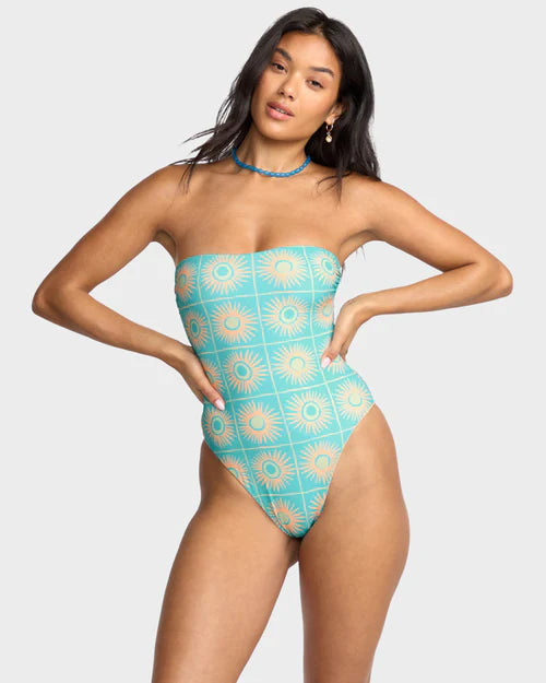 BILLABONG SHOW ME SUN REV TULLY HI 1PC