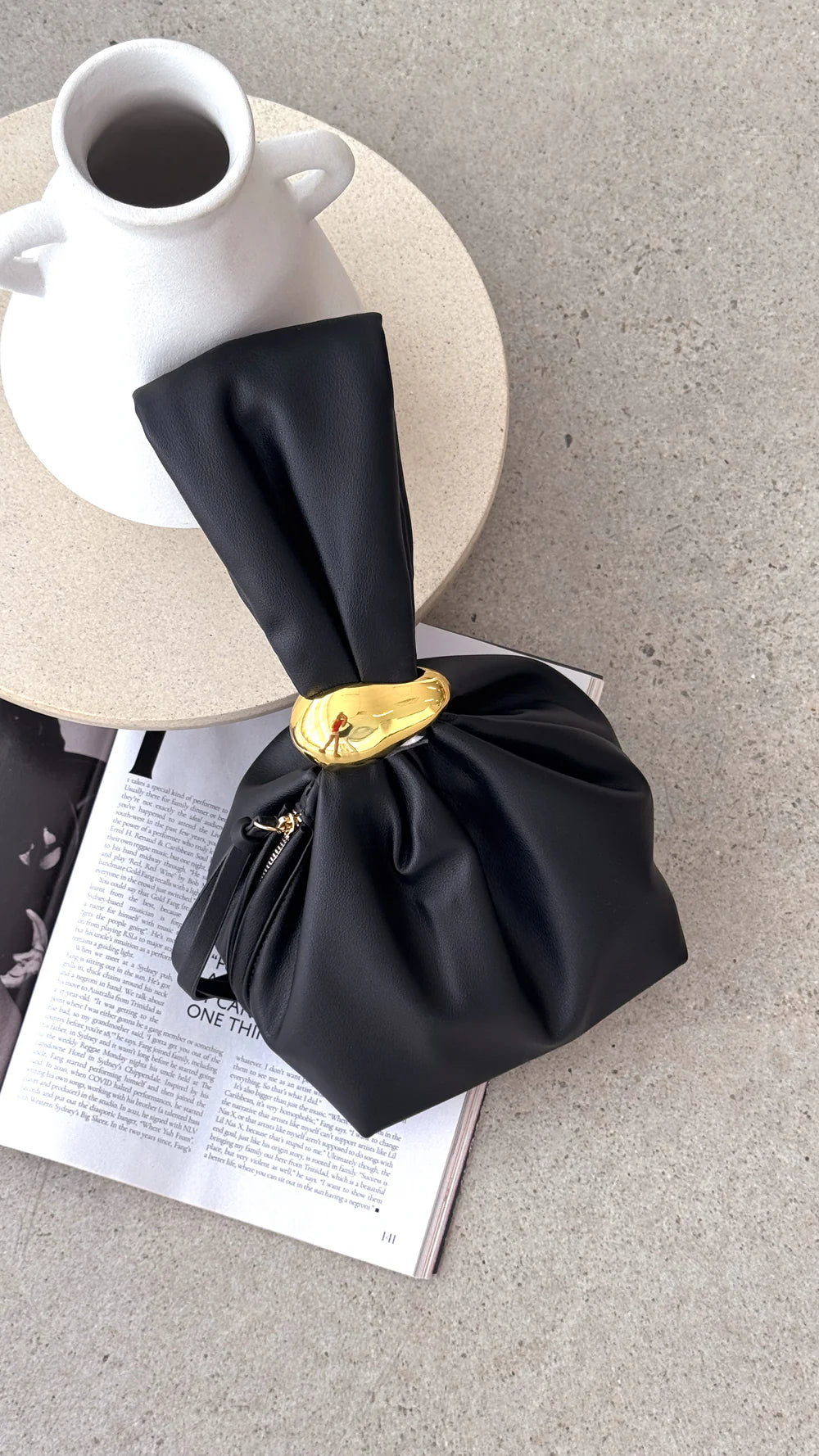 LUCIA HANDLE BAG-BLACK