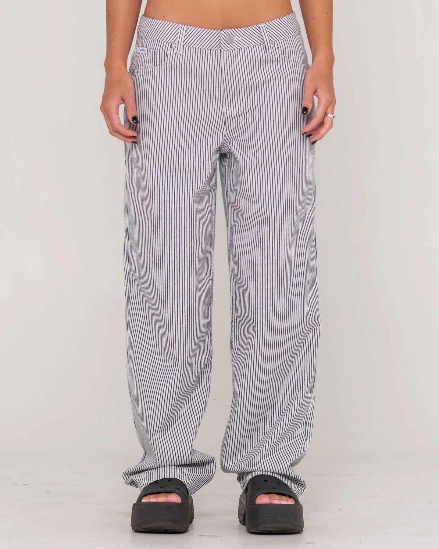 RUSTY WORLDWIDE LOW RISE PANT