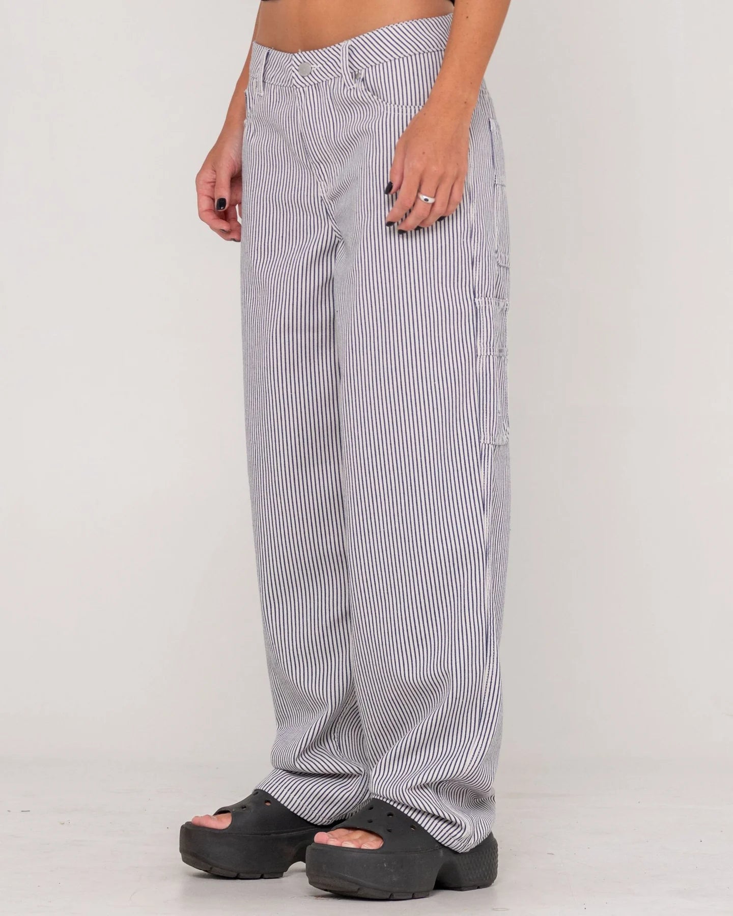 RUSTY WORLDWIDE LOW RISE PANT
