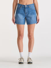 LEE MID STRAIGHT SHORT BLUE LETTER