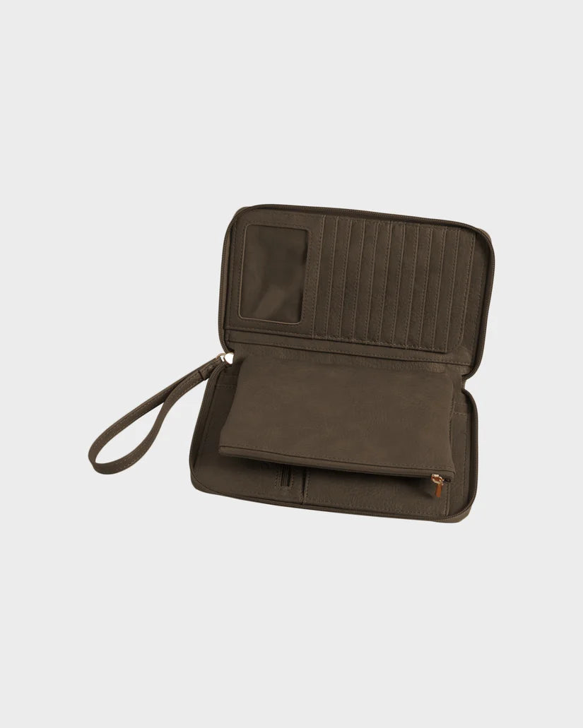 BILLABONG GOLDEN HOUR TRAVEL WALLET