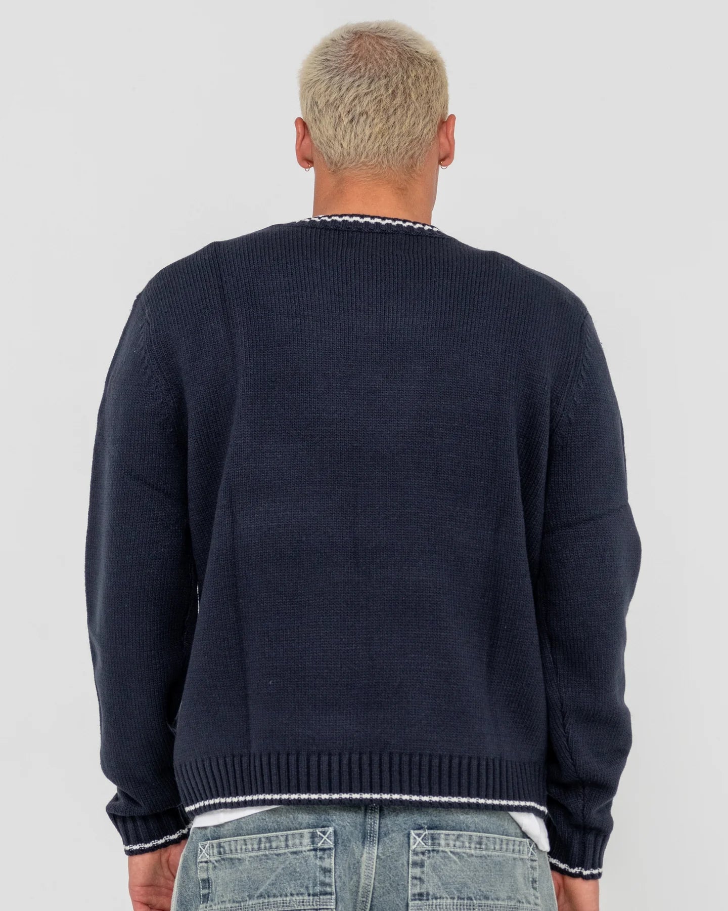 RUSTY VENOM VEE NECK KNITTED CREW