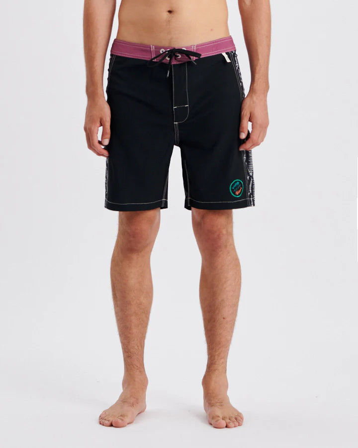 TCSS BONEYARD 18" PANEL BOARDSHORT