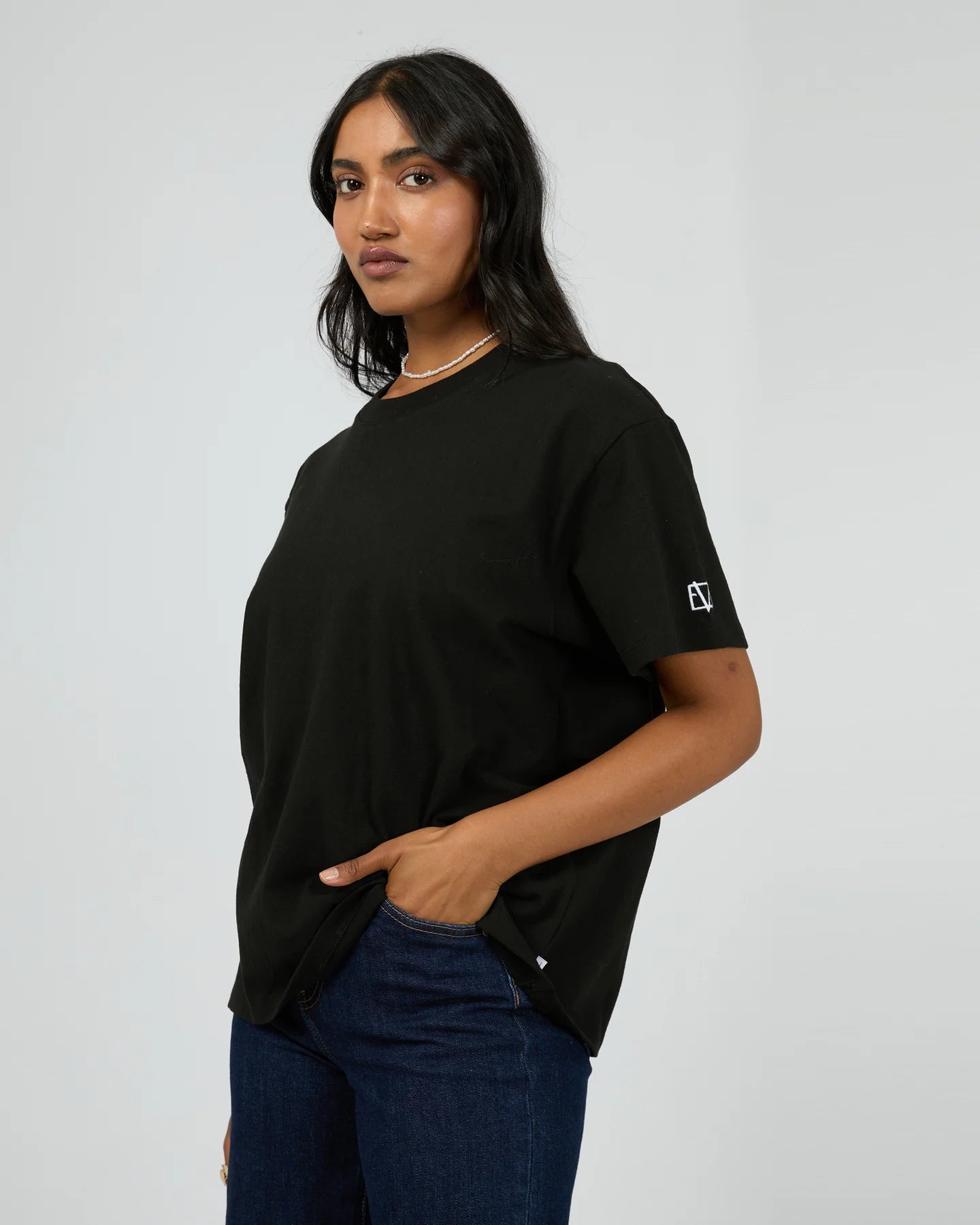 EVE BASIC MONOGRAM TEE