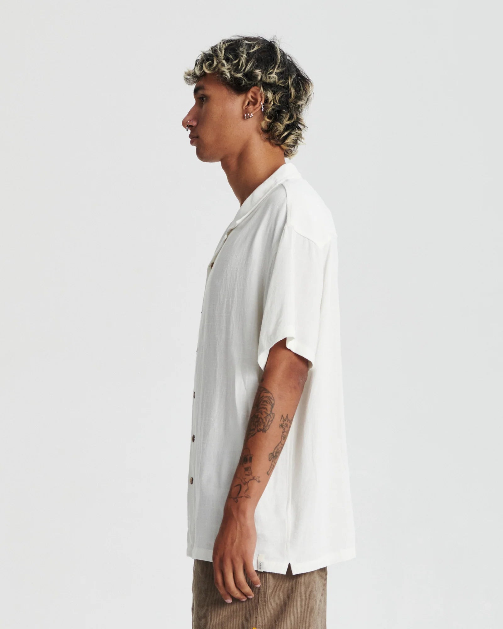 TCSS ERNIE SS RESORT SHIRT VINTAGE WHITE
