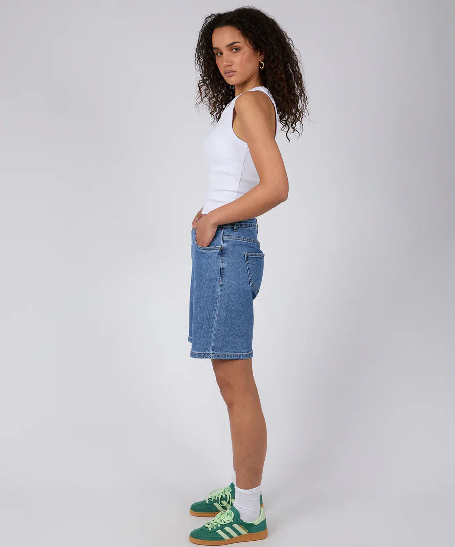 18_acd858d0-9e7c-4d45-b785-5dcb52d5ae67.webp