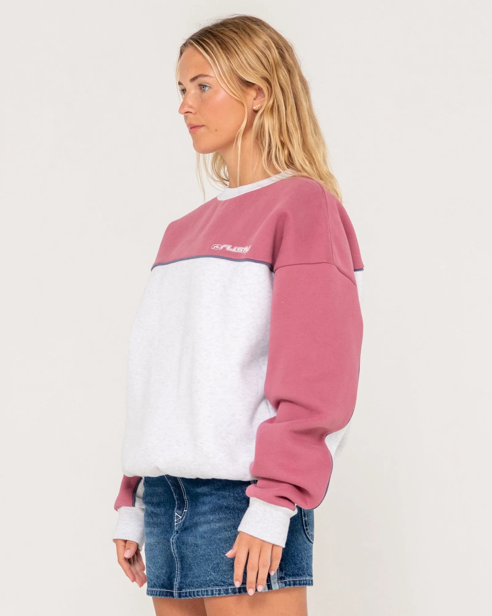 RUSTY POLAR POPPED PANELLED CREW FLEECE