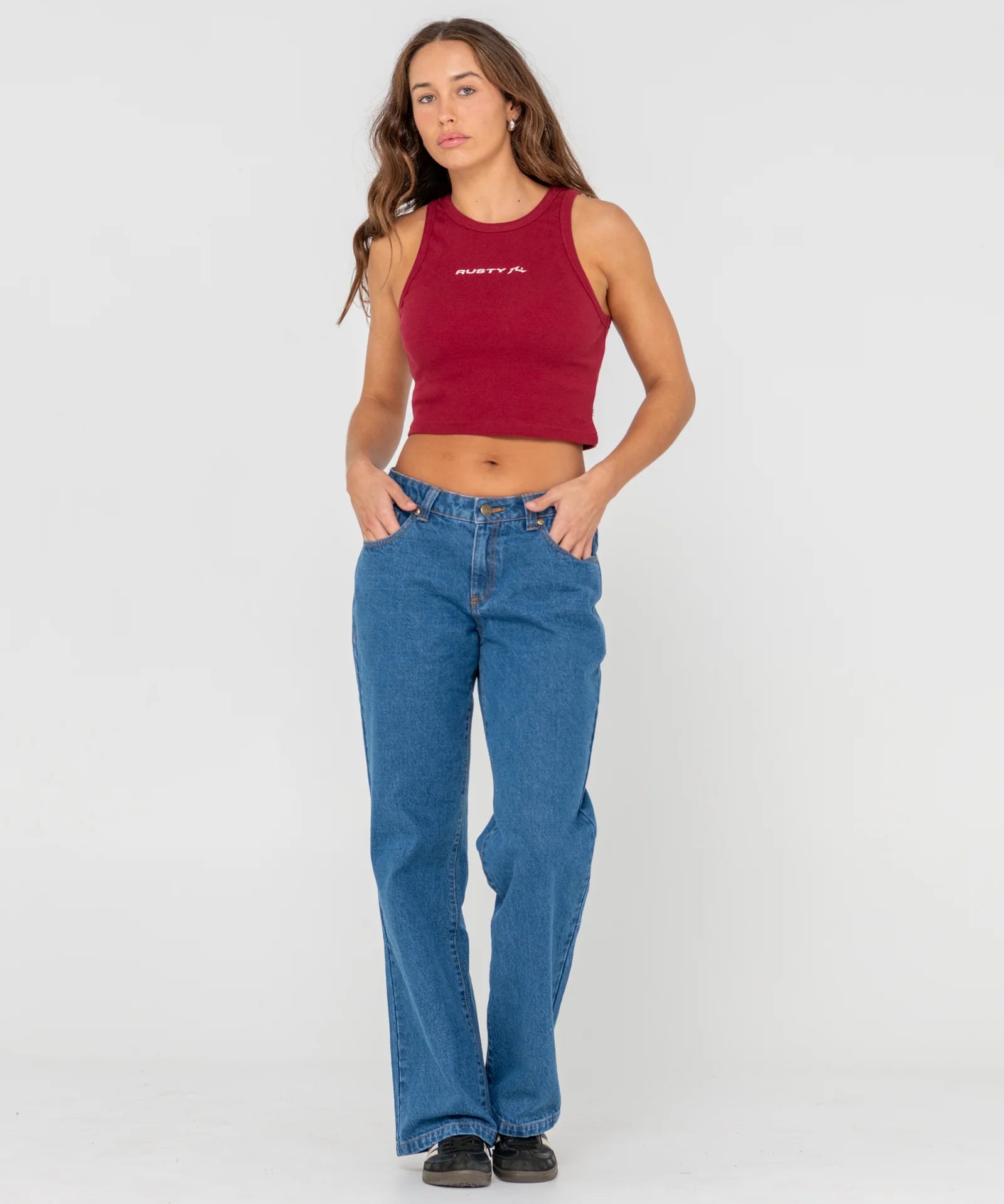 27_a0636176-3b9c-48be-8891-3678b17076e2.webp