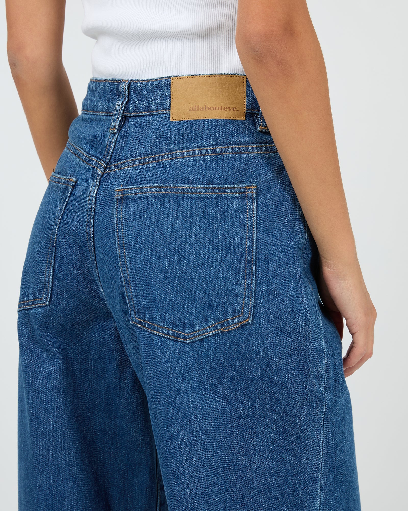 AAE HALLIE BARREL LEG JEAN