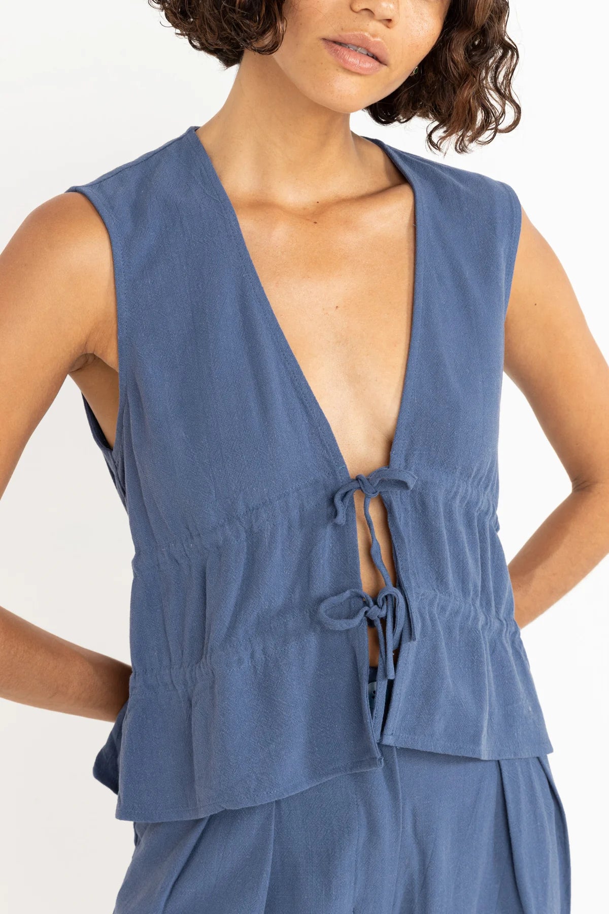 RHYTHM SKYLA TIE FRONT TOP