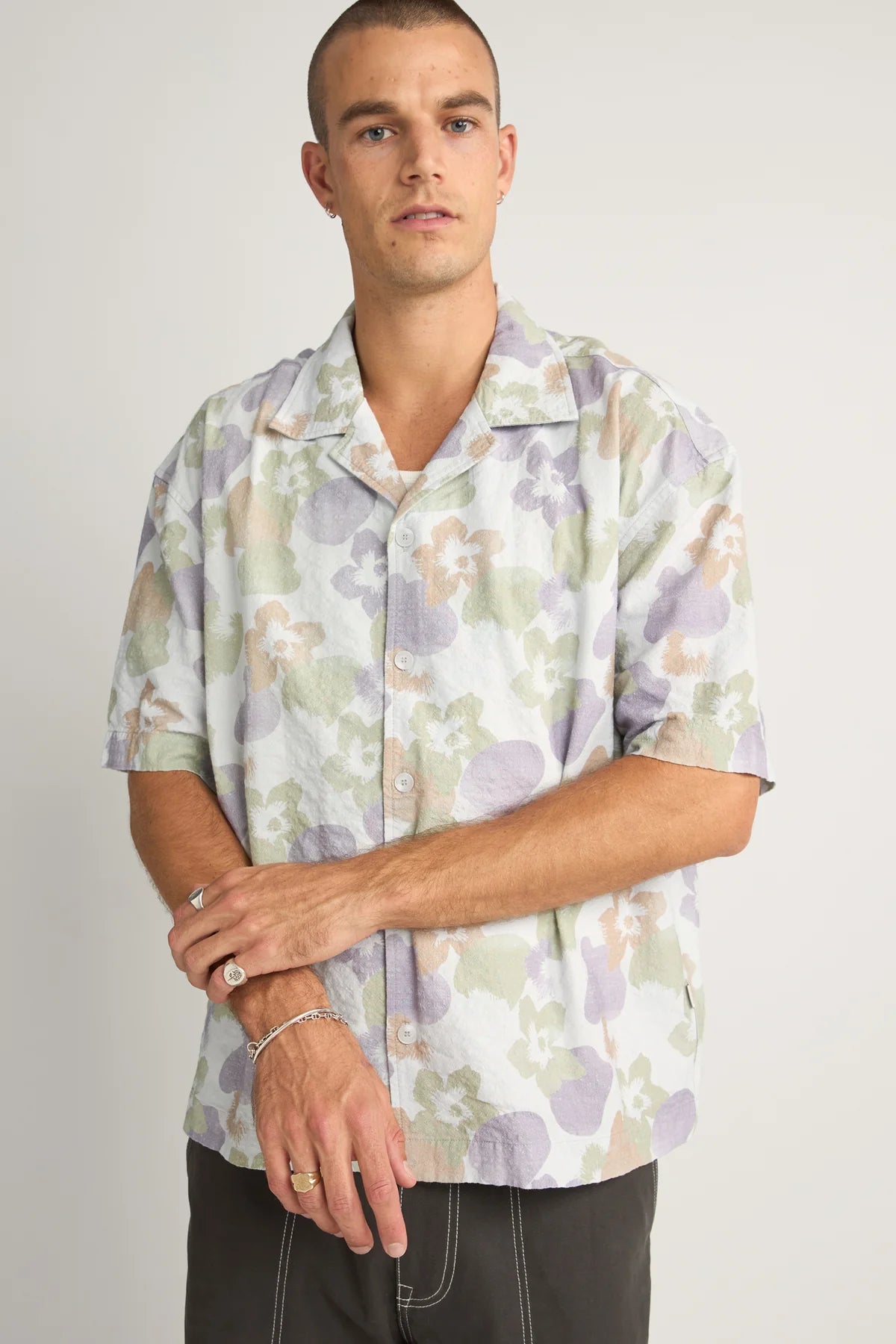 RHYTHM RELAXED FLORAL CAMO SS SHIRT