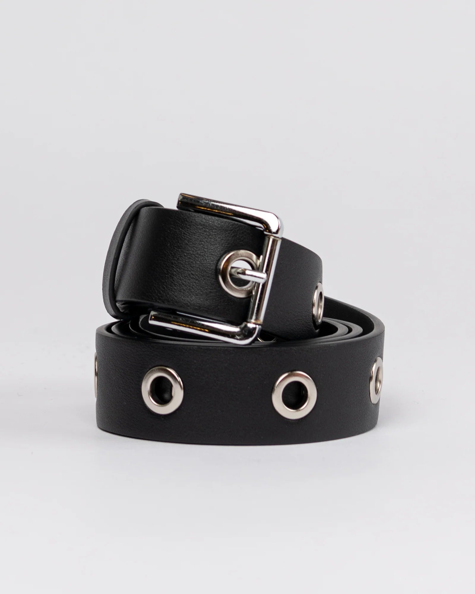 RUSTY BLACK HOLE EYELET BELT