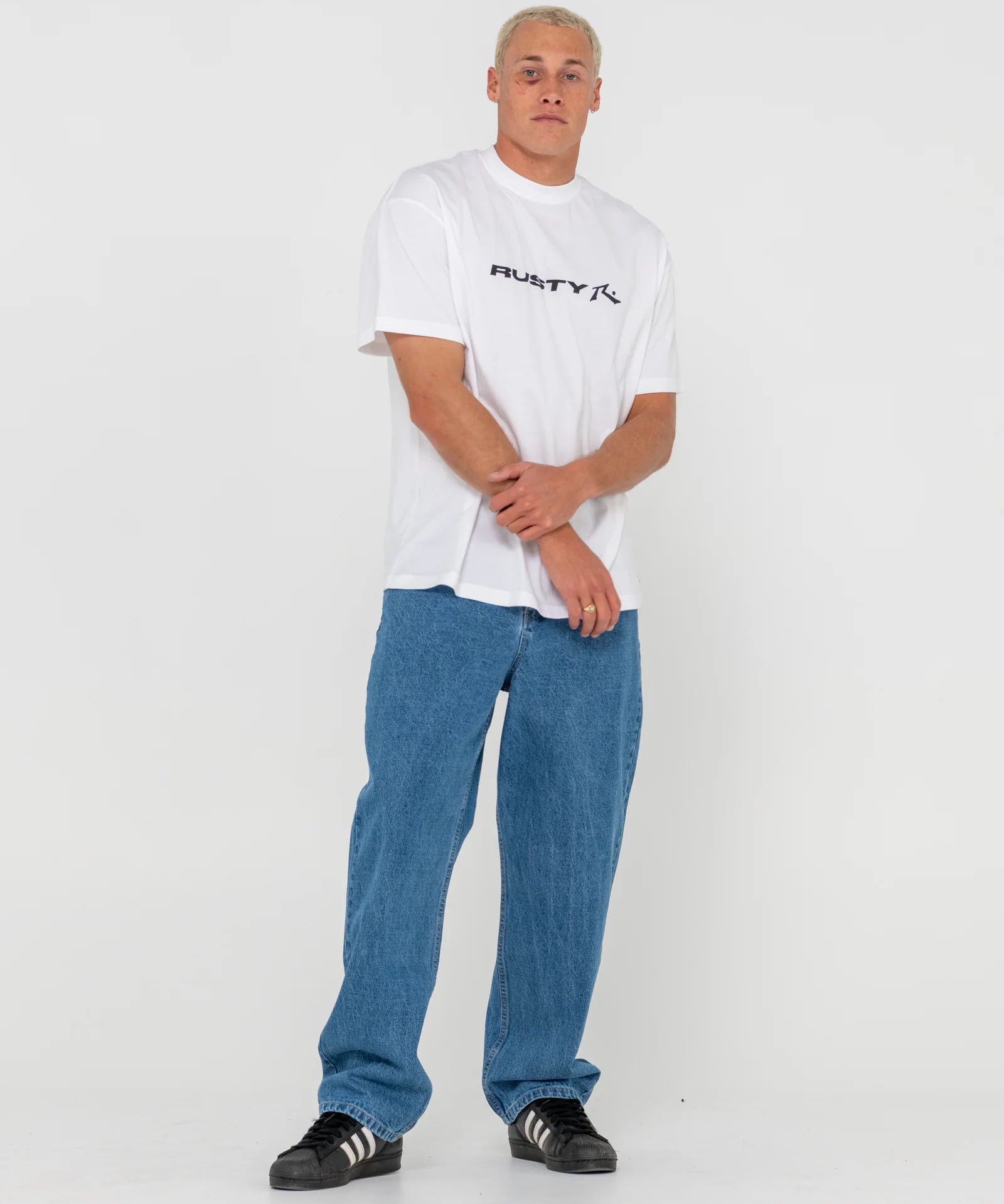 32_194f94da-a45a-49c2-b4ee-4c260da3cd7e.webp