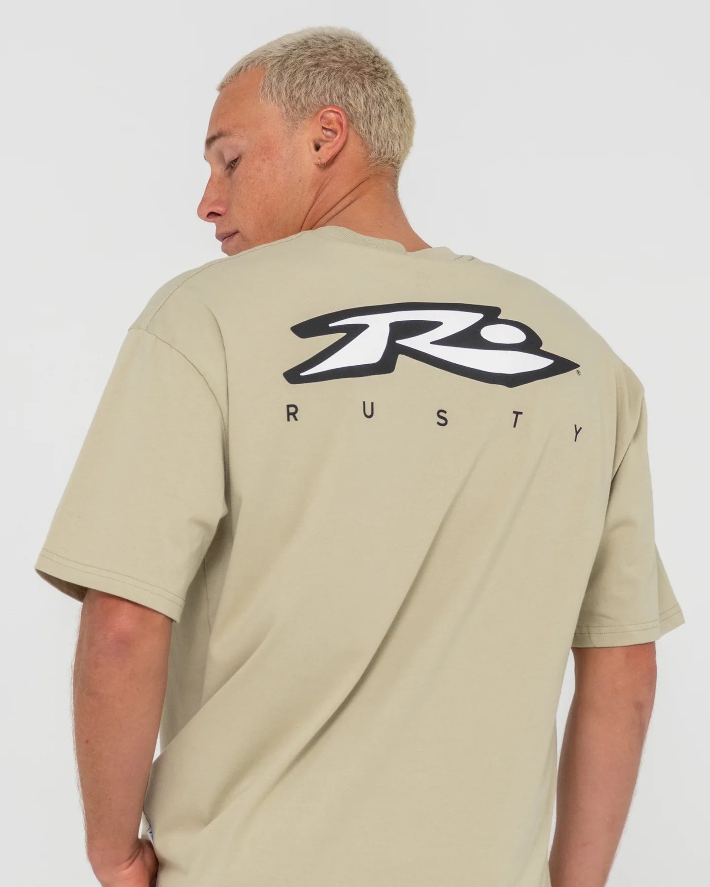 RUSTY REGISTERED GRAPHIC TEE