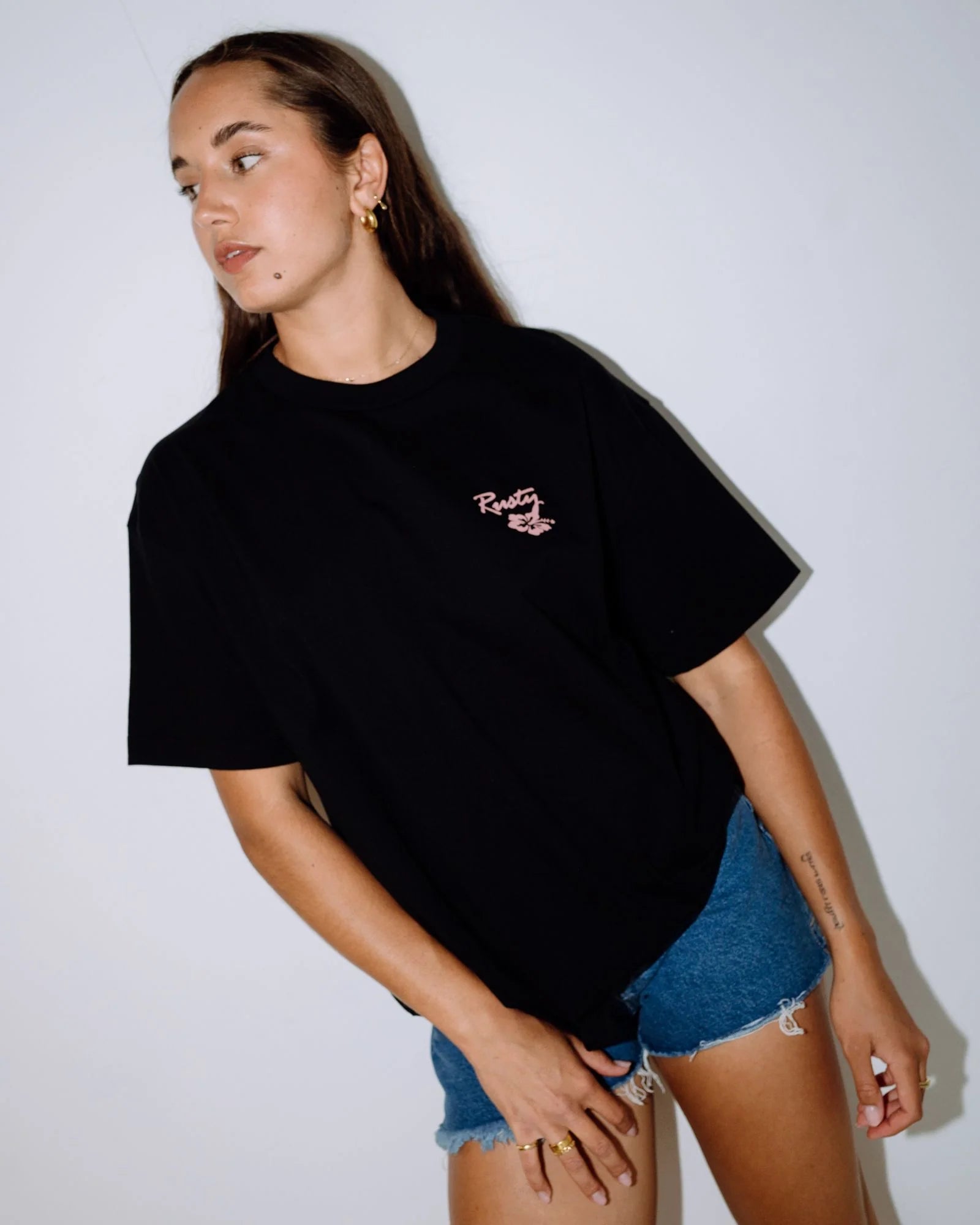 RUSTY JILL GRAPHIC TEE