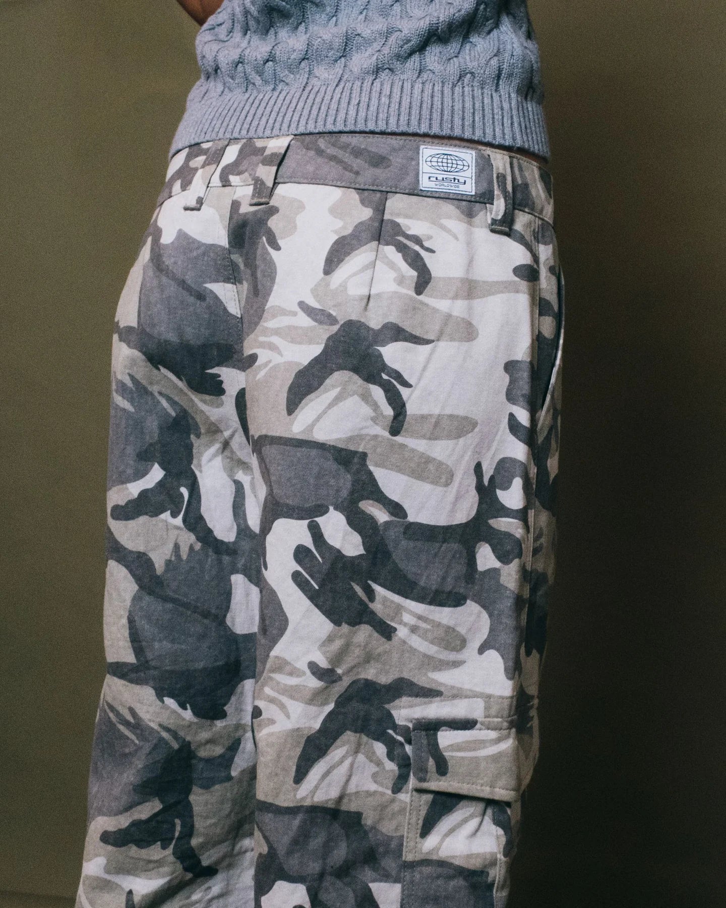 RUSTY CAMO-MILE LOWRISE CARGO PANT