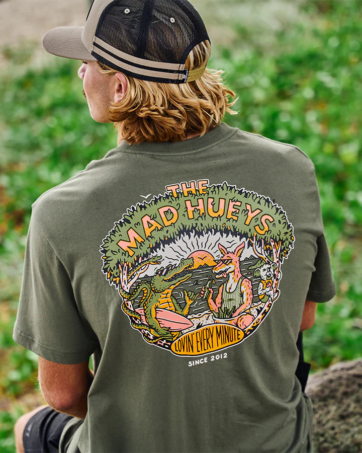 MAD HUEYS LOVIN EVERY MINUTE TEE OLIVE