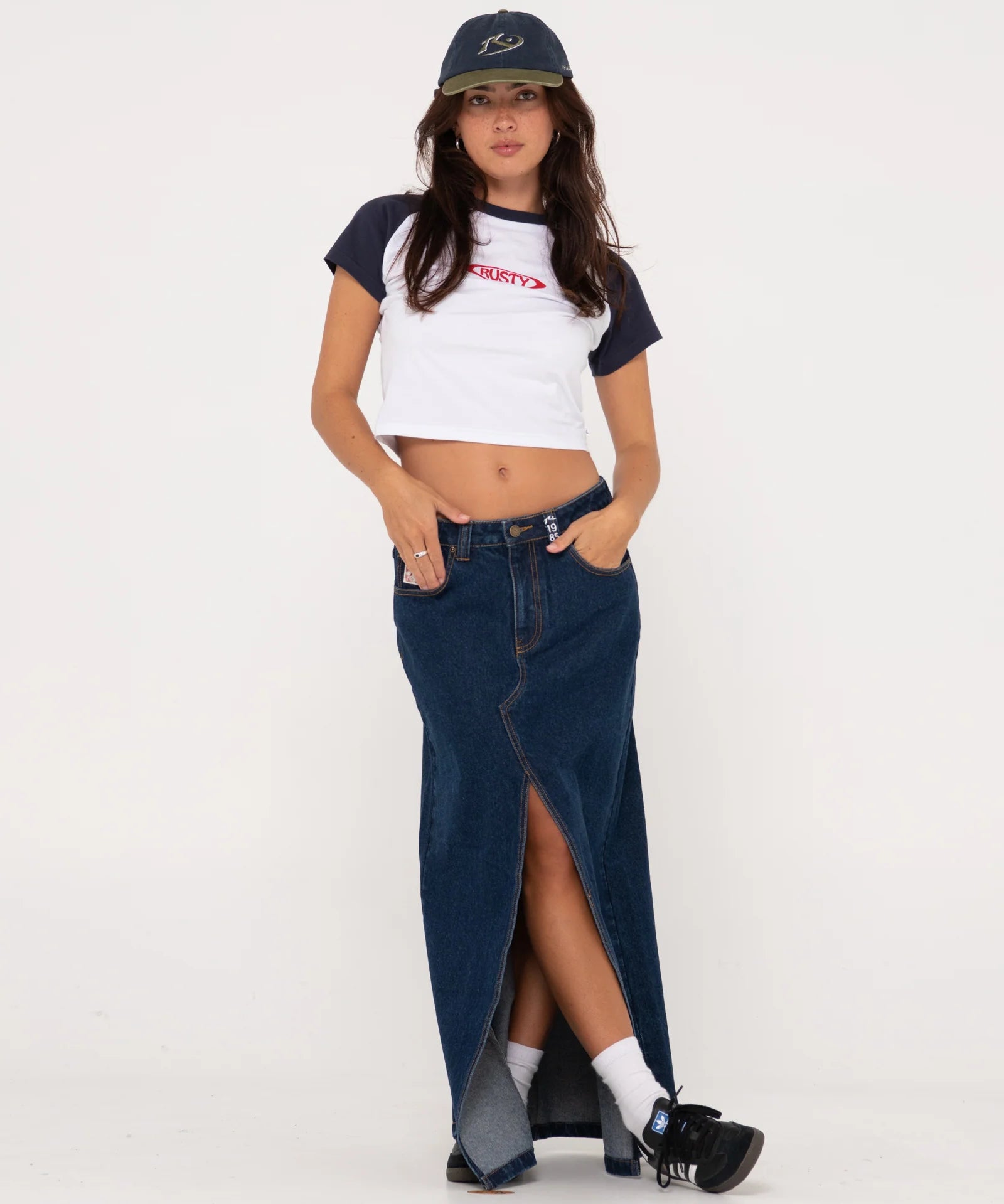 43_993c3aa9-057c-4348-9f85-bc1853c233af.webp