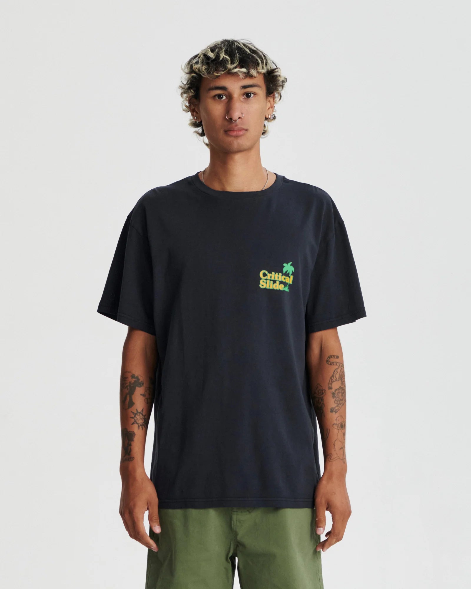 新品★ T.C.S.S The Critical Slide Society ロゴプリント★ スウェット トレーナー Sz.M　メンズ グレー TCSS　c42ta173 THE CRITICAL SLIDE SOCIETY \u2013 Thalia Surf Shop