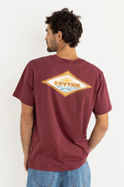 RHYTHM FRAME T-SHIRT - MERLOT