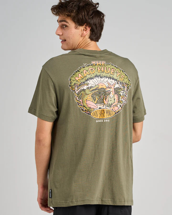 MAD HUEYS LOVIN EVERY MINUTE TEE OLIVE