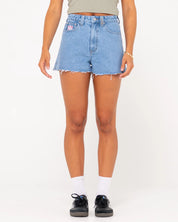 PENNY KICK FLARE DENIM SHORT