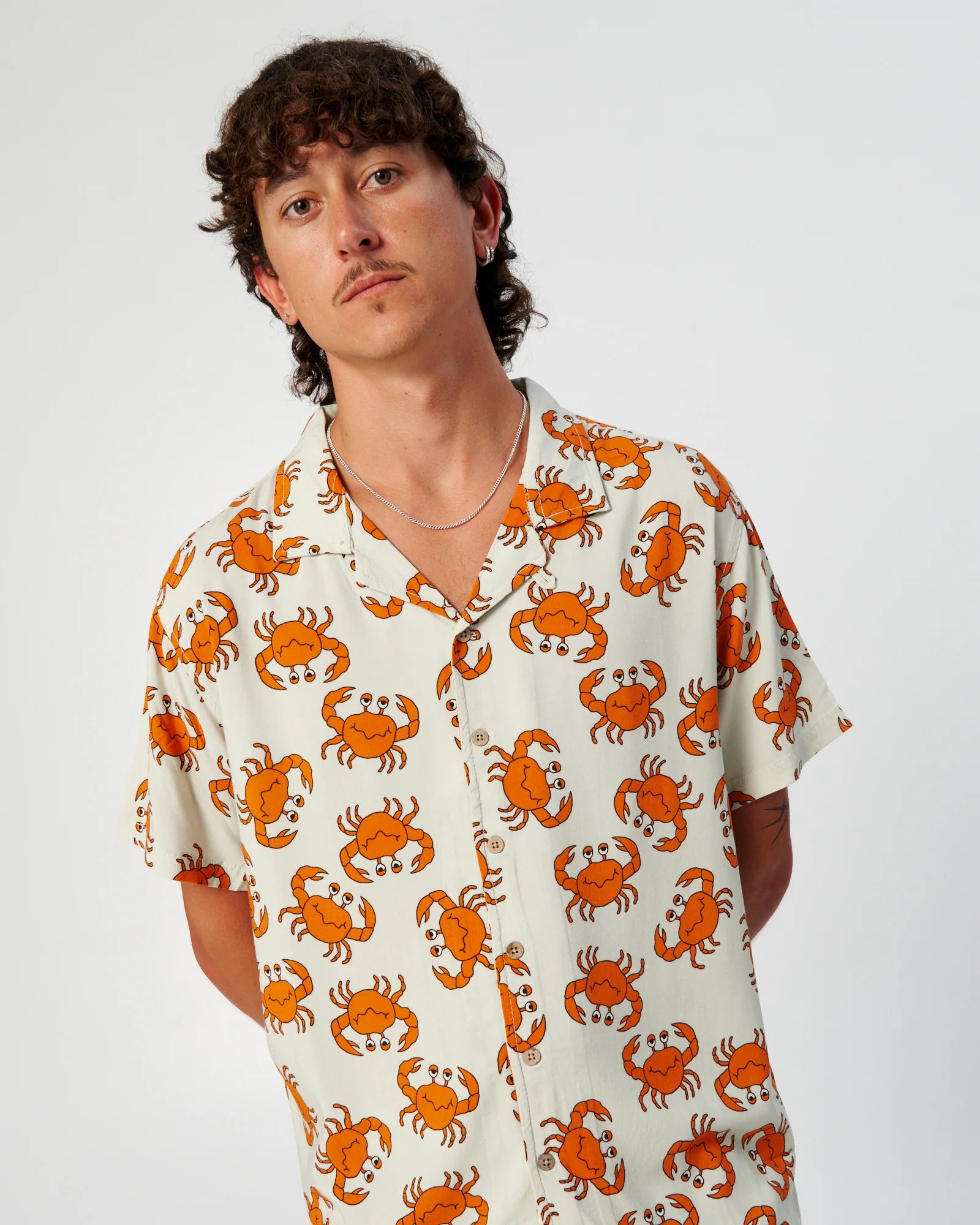 THE CRITICAL SLIDE GERALD RESORT SHIRT MIDWEIGHT RAYON BUTTON UP ECRU