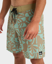 QUIKSILVER SURFSILK STRAIGHT LEG 18