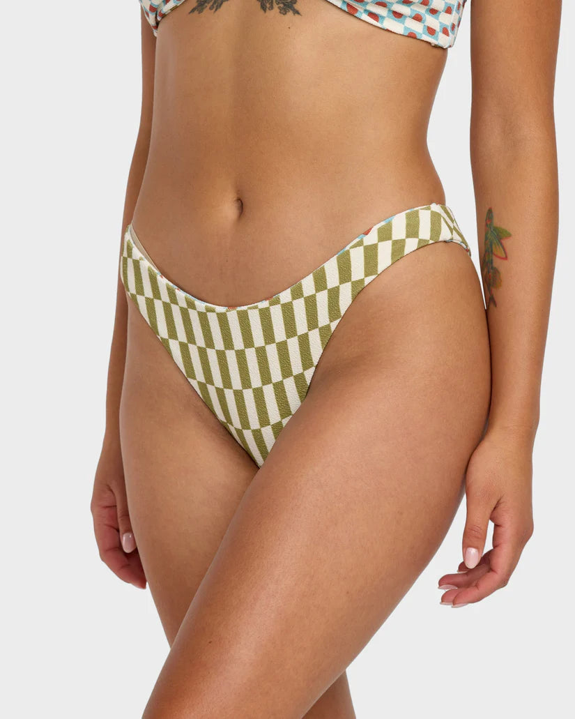 RVCA STRANGE WAYS MED FRENCH BOTTOMS