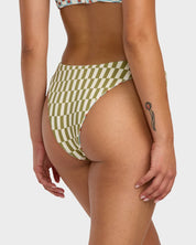 RVCA STRANGE WAYS MED FRENCH BOTTOMS
