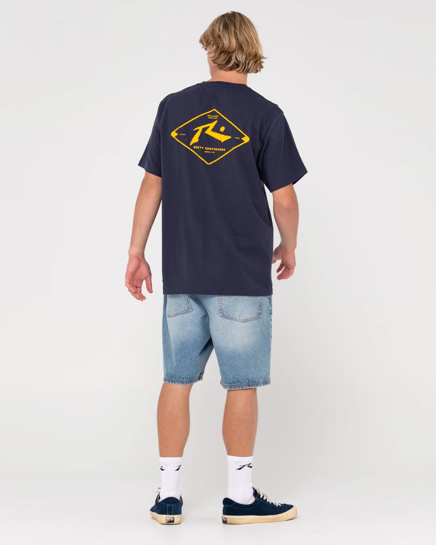 RUSTY WULL WOLUME GRAPHIC TEE NAVY