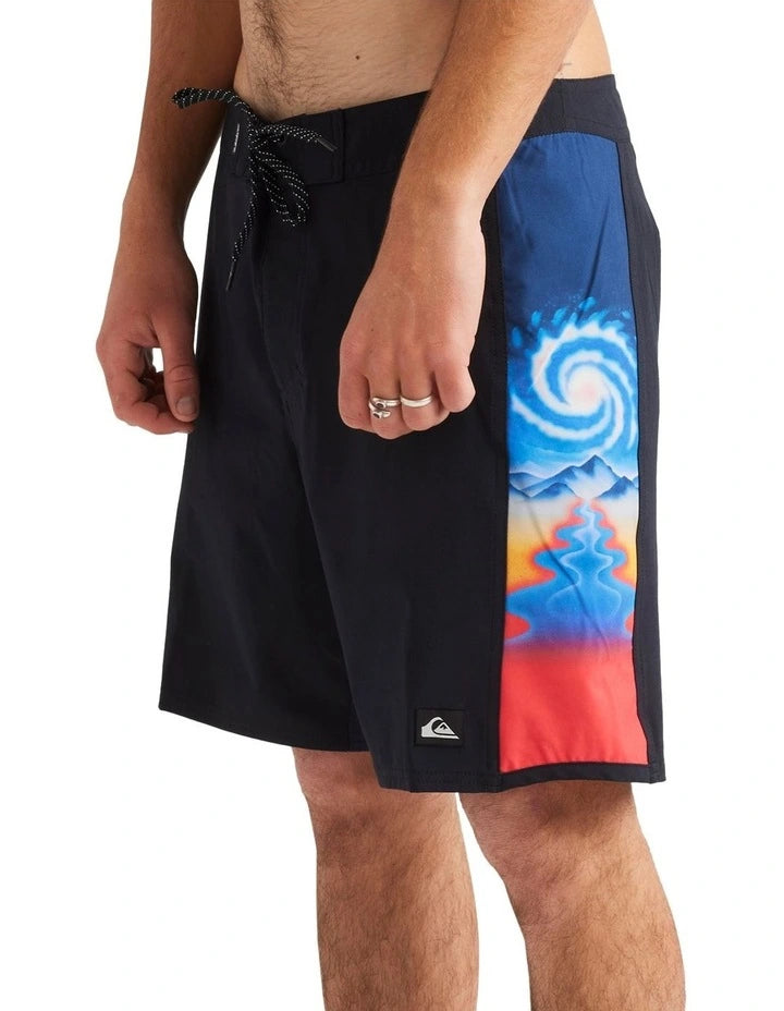 QUIKSILVER SURFSILK ARCH 18