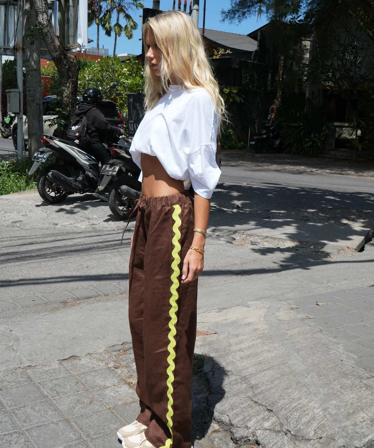 6_01bbed06-605a-47cd-84c5-b86439f9595f.webp