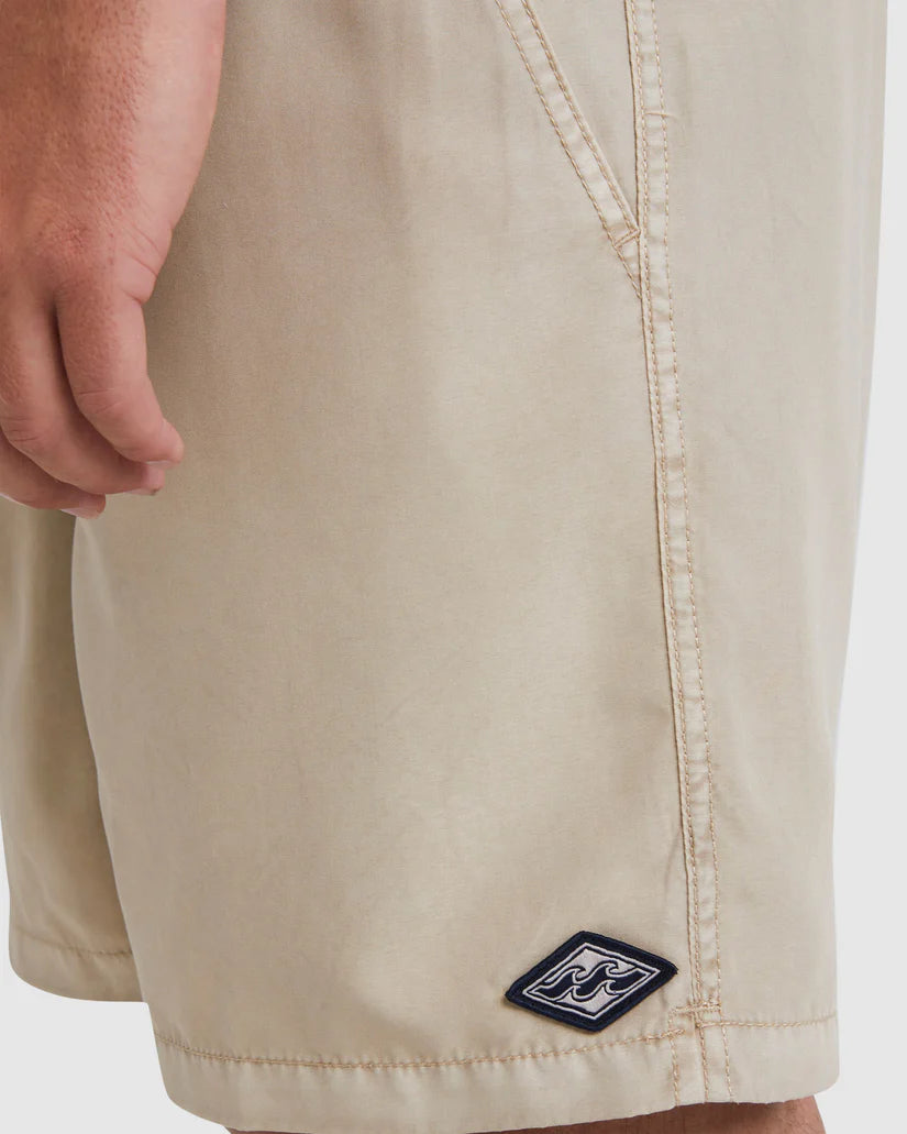 BILLABONG ALL DAY OVERDYE LAYBACK 17" BOARDSHORTS - CHINO