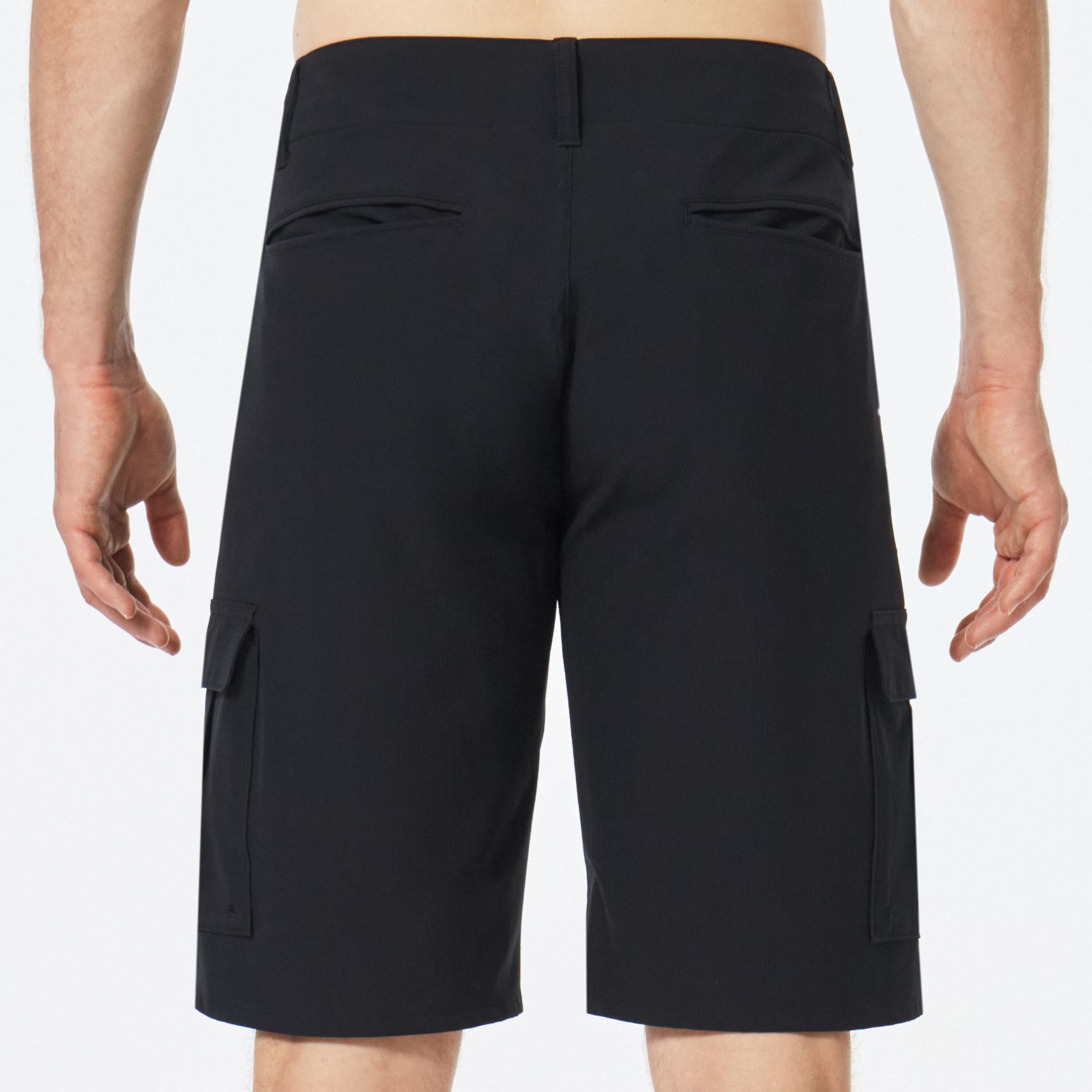 OAKLEY B1B CARGO HYBRID SHORT 21 BLACKOUT