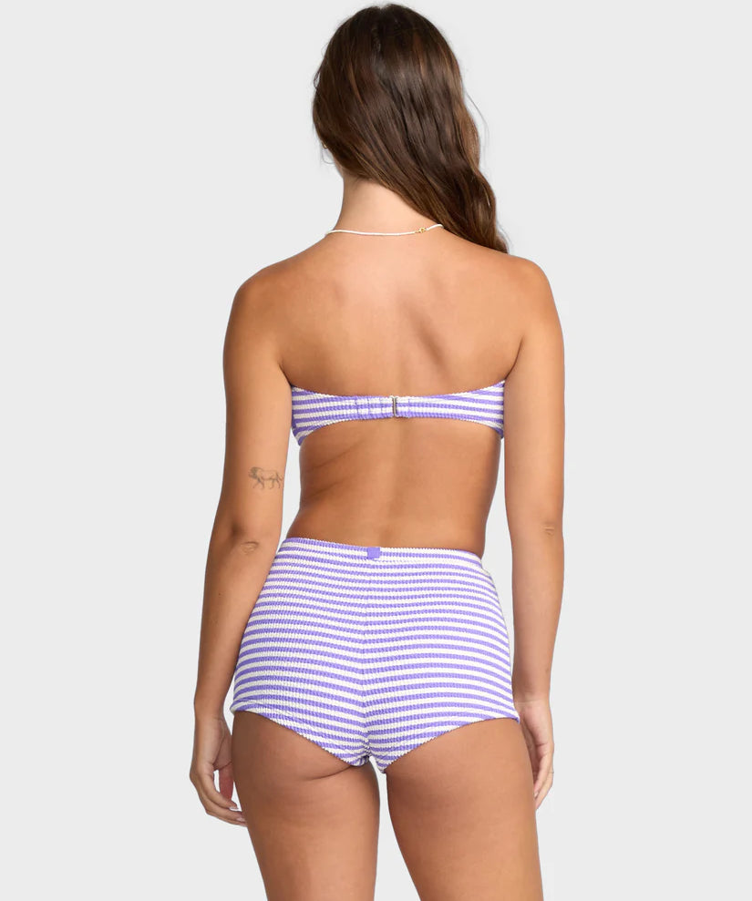 99_17ea28ca-8cda-4ca2-b12e-a73fb371974c.webp