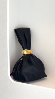 LUCIA HANDLE BAG-BLACK