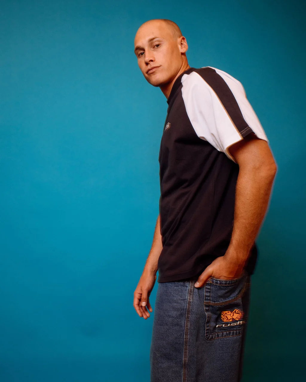 RUSTY DODGER RAGLAN TEE - NAVY BLUE