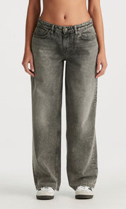 LOW SLOUCH JEANS