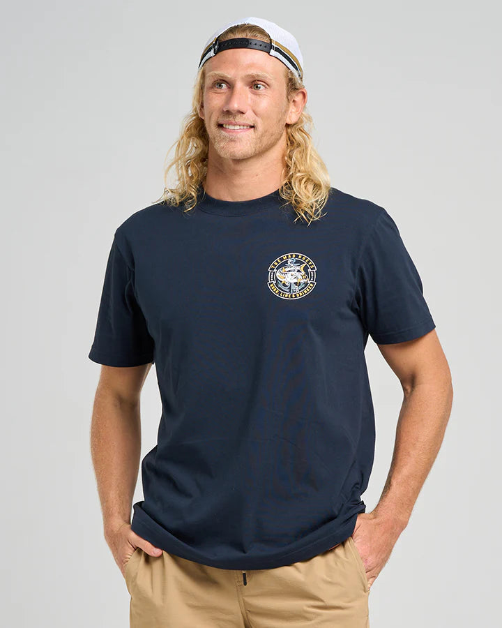 MAD HUEYS HOOKED CUDA TEE
